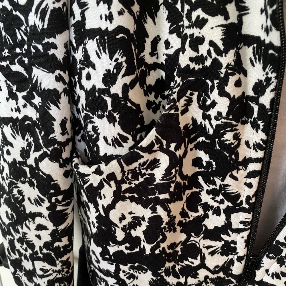 Lululemon Jacket - Picture 4 of 6